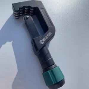 金屬切管器